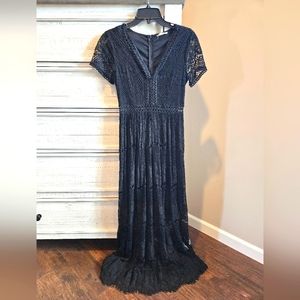 Women's Lace Maxi Dress